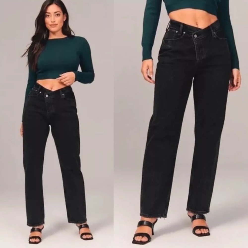 Abercrombie & Fitch Curve Love High Rise Dad Jeans in Black